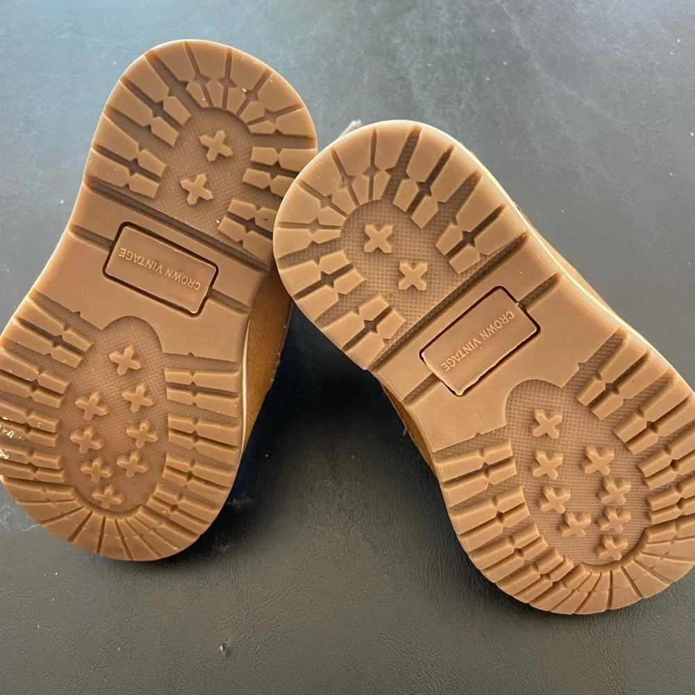 Crown Vintage Toddler Boots size 5